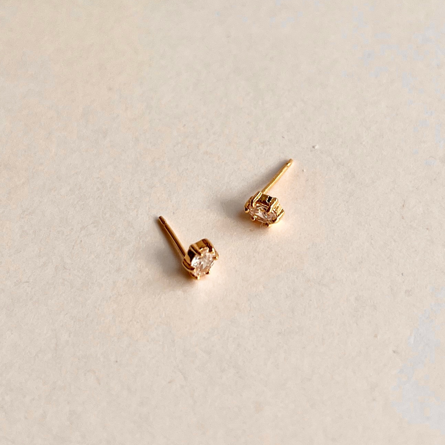 3 X 4 mm Oval Claw Set Stud CZ Earrings