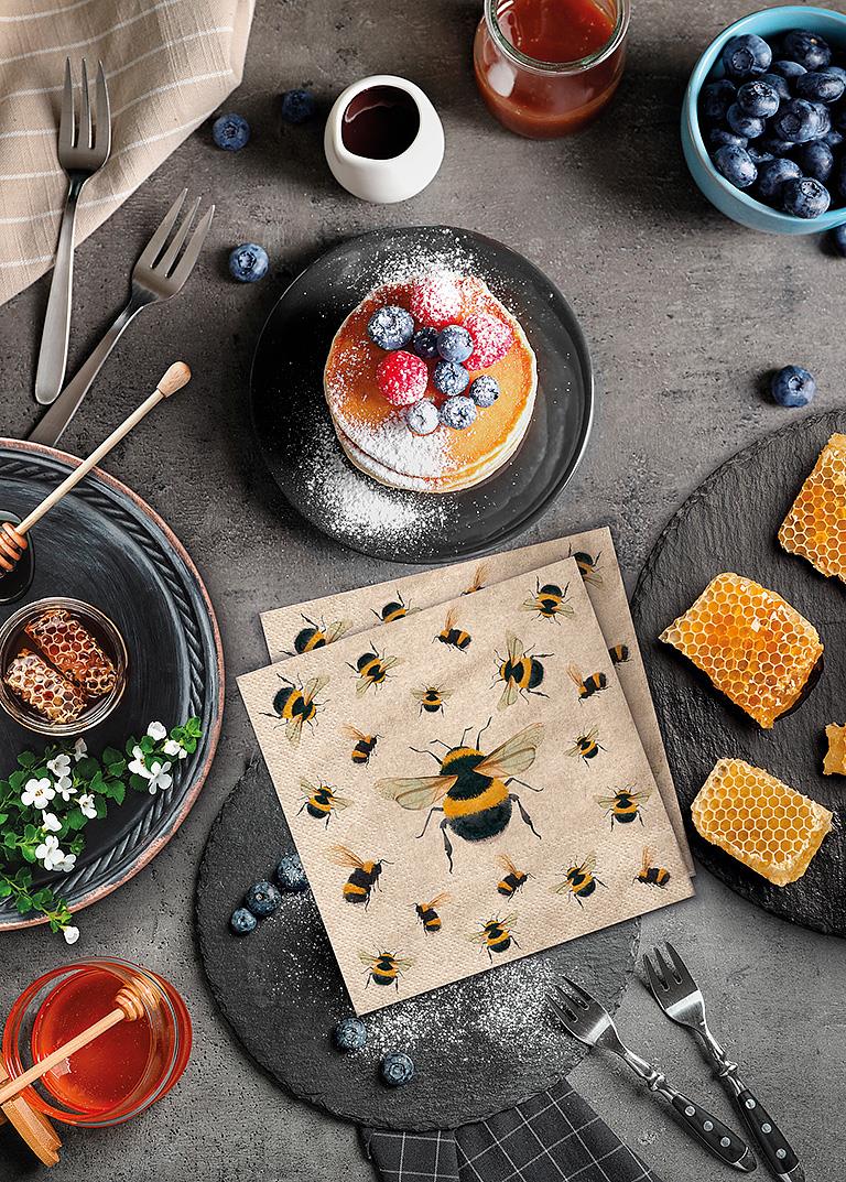 Luncheon We Care Dancing Bees Napkins.Pack of 20.