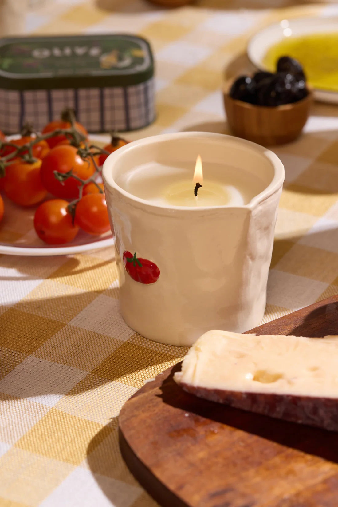Bistro Imperfect White Ceramic Candle Heirloom Tomato