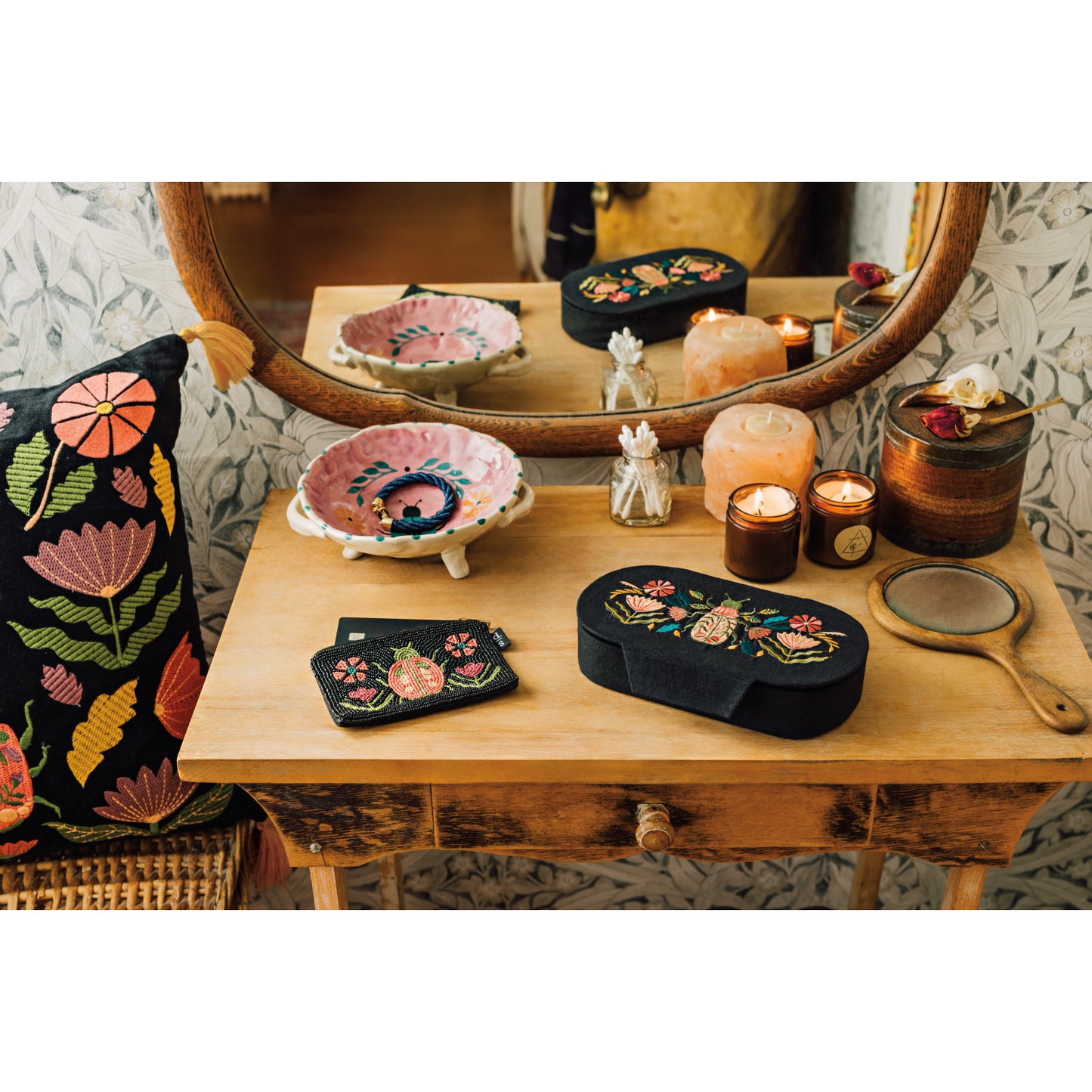 Amulet Embroidered Jewelry Box