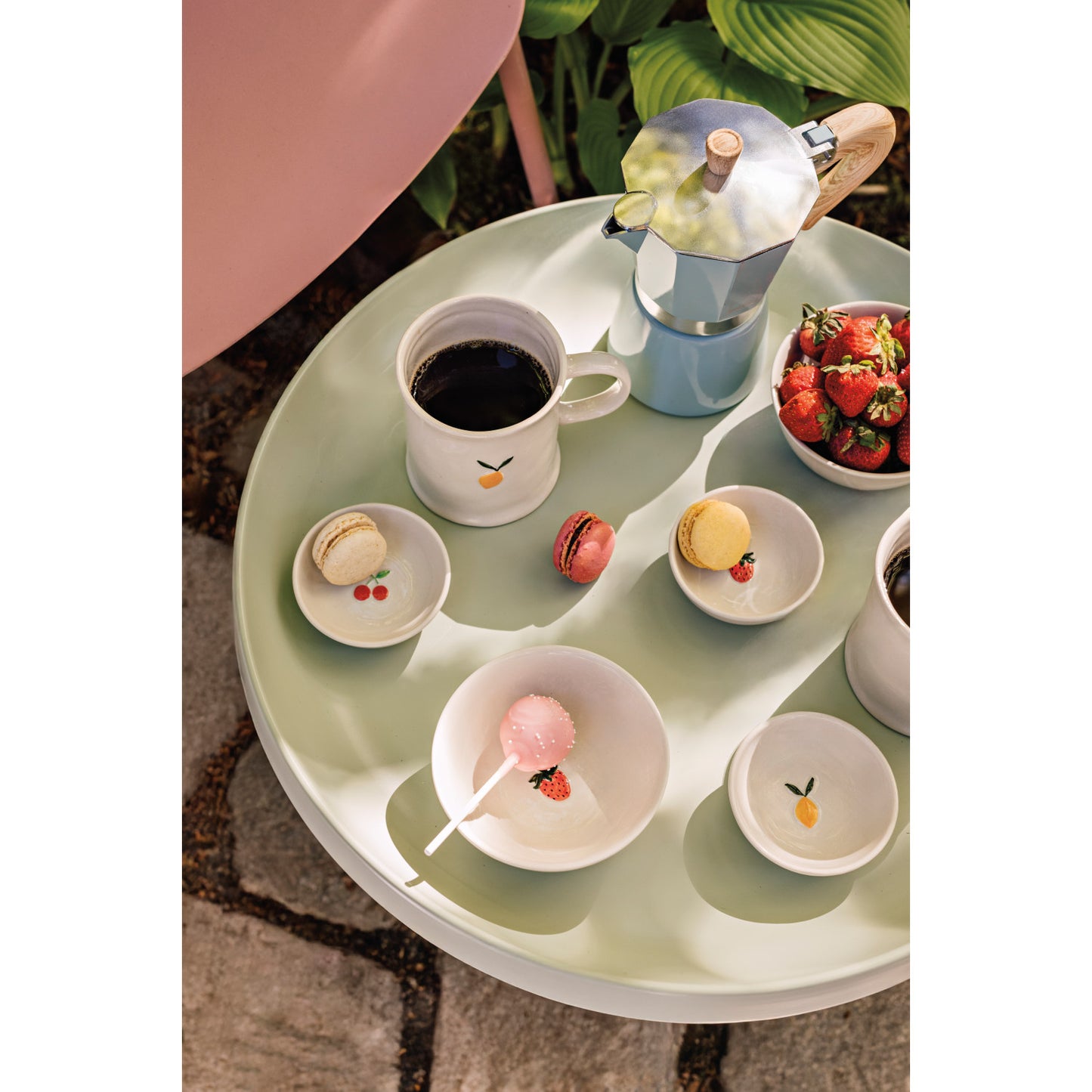 3 inch Strawberry Embossed Pinch Bowl