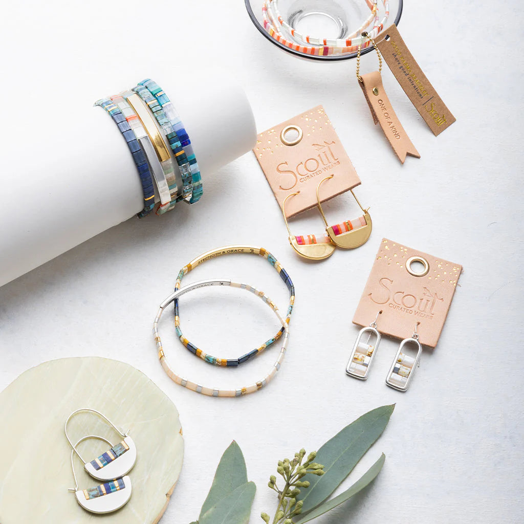 Good Karma Miyuki Crescent Hoop Mist + Salmon Silver