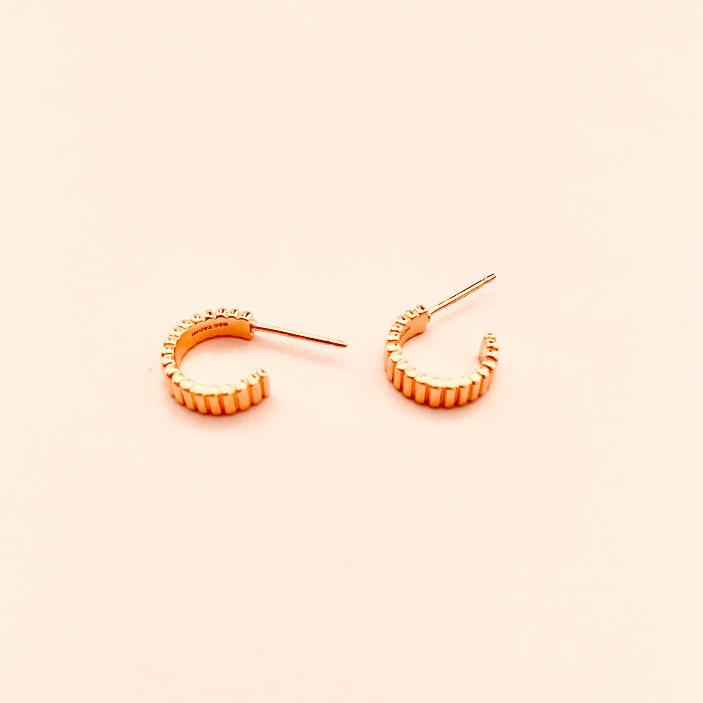 Tiny Ribbed Hook On Post Earrings