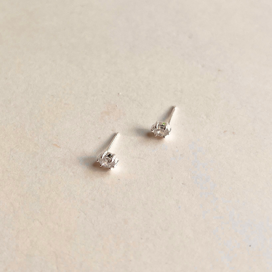3 X 4 mm Oval Claw Set Stud CZ Earrings