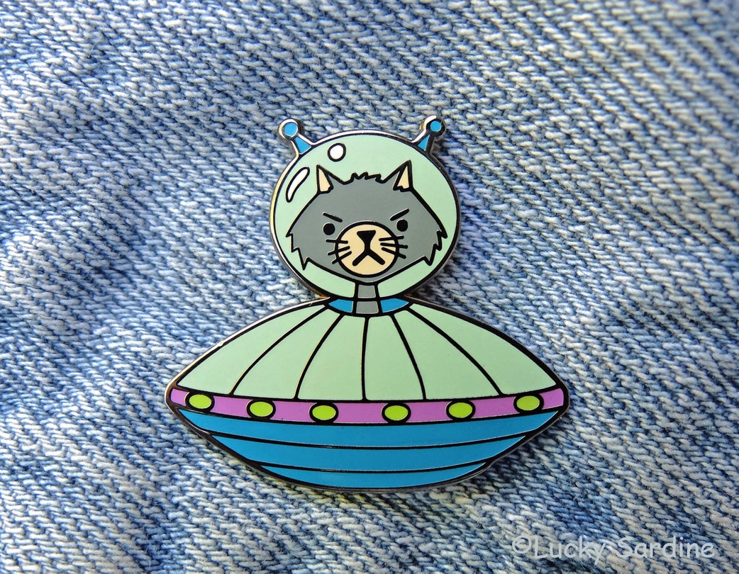 @49 Alien Cat, UFO Spaceship Enamel Pin