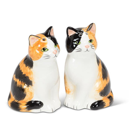 Sitting Tabby Cat Salt & Pepper Shakers
