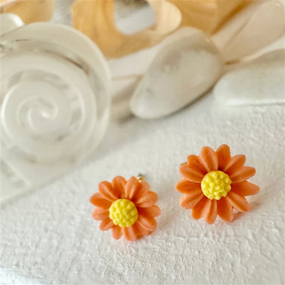 Bellis Porcelain Daisy Stud Earrings Orange