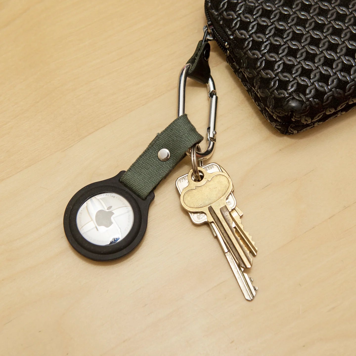 Tracker Travel Clip