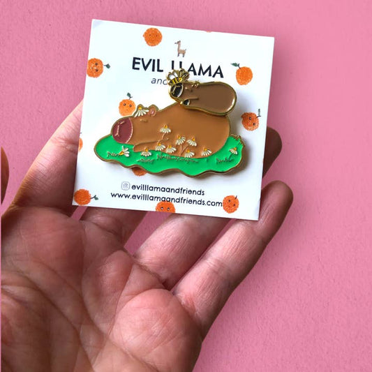 @31 Capybarbaras Enamel Pin