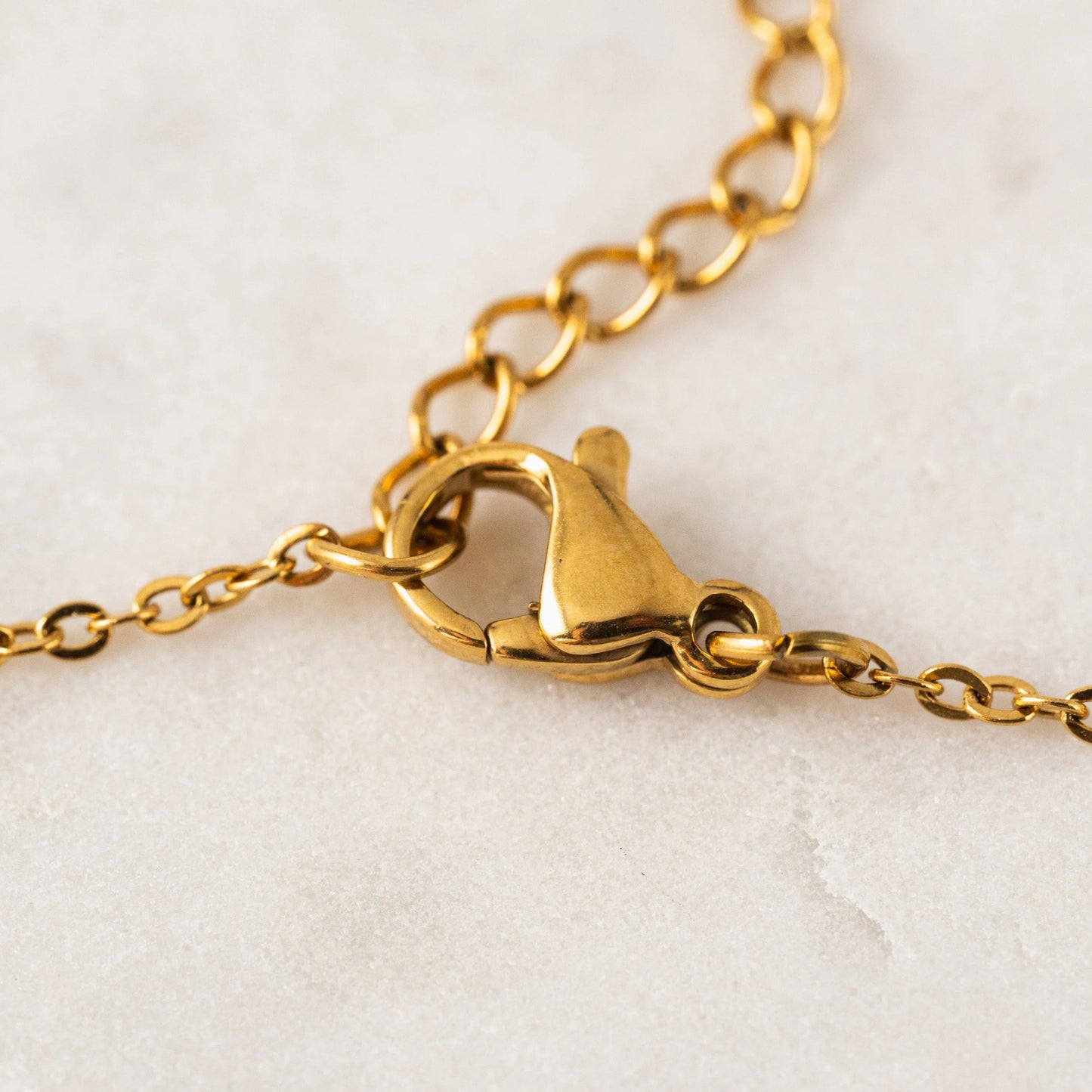 Cove Necklace Gold