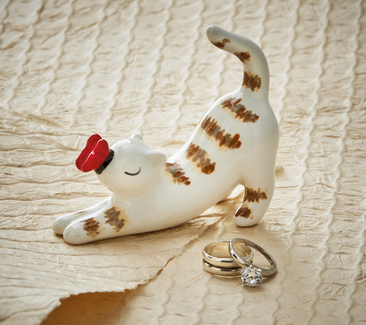 Stretching Cat Ring Holder