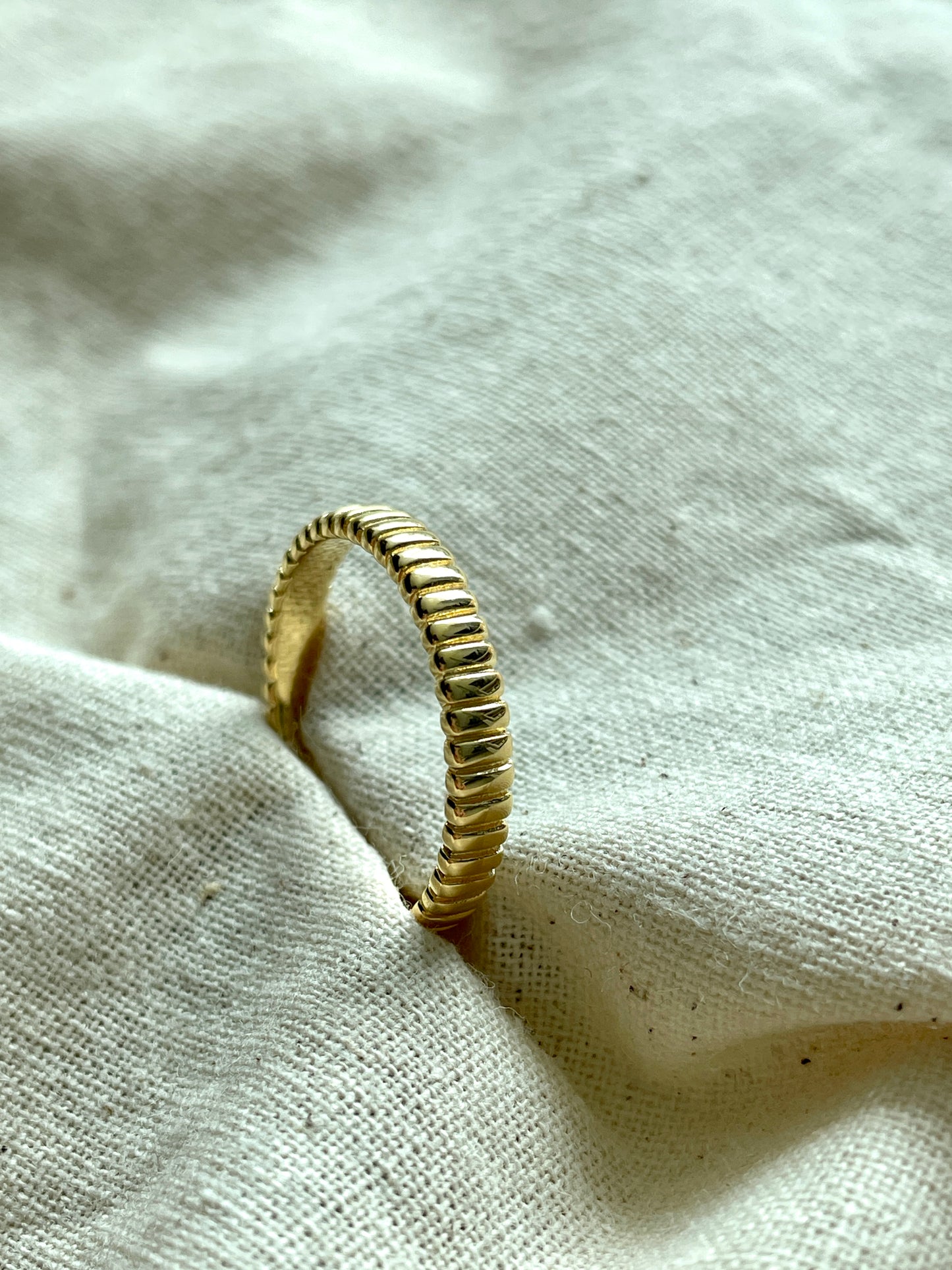 Ring Band With Ribs Gold Vermeil