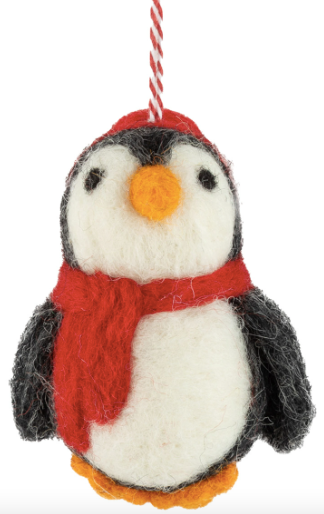 F98 - Felt Penguins Ornaments, Red And Green Scarves + Hats