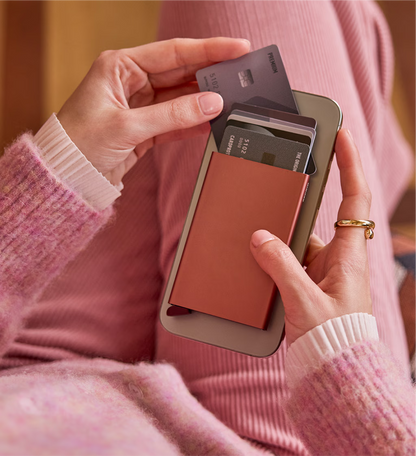 Cardprotector for Magsafe Rose