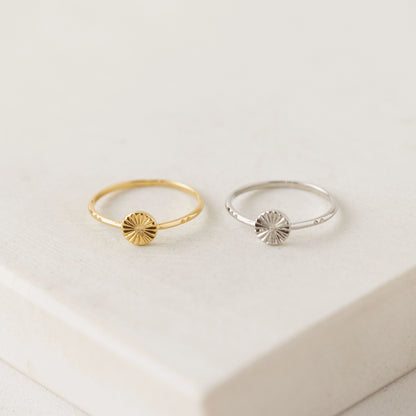 Everly Circle Ring Gold