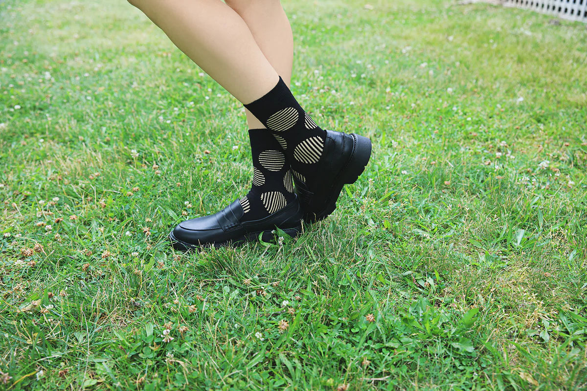 Women's Crew Retro Striped Circle Black Socks